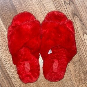 Pink Victoria Secret Cozy Red Fuzzy Slippers Small (5-7)
